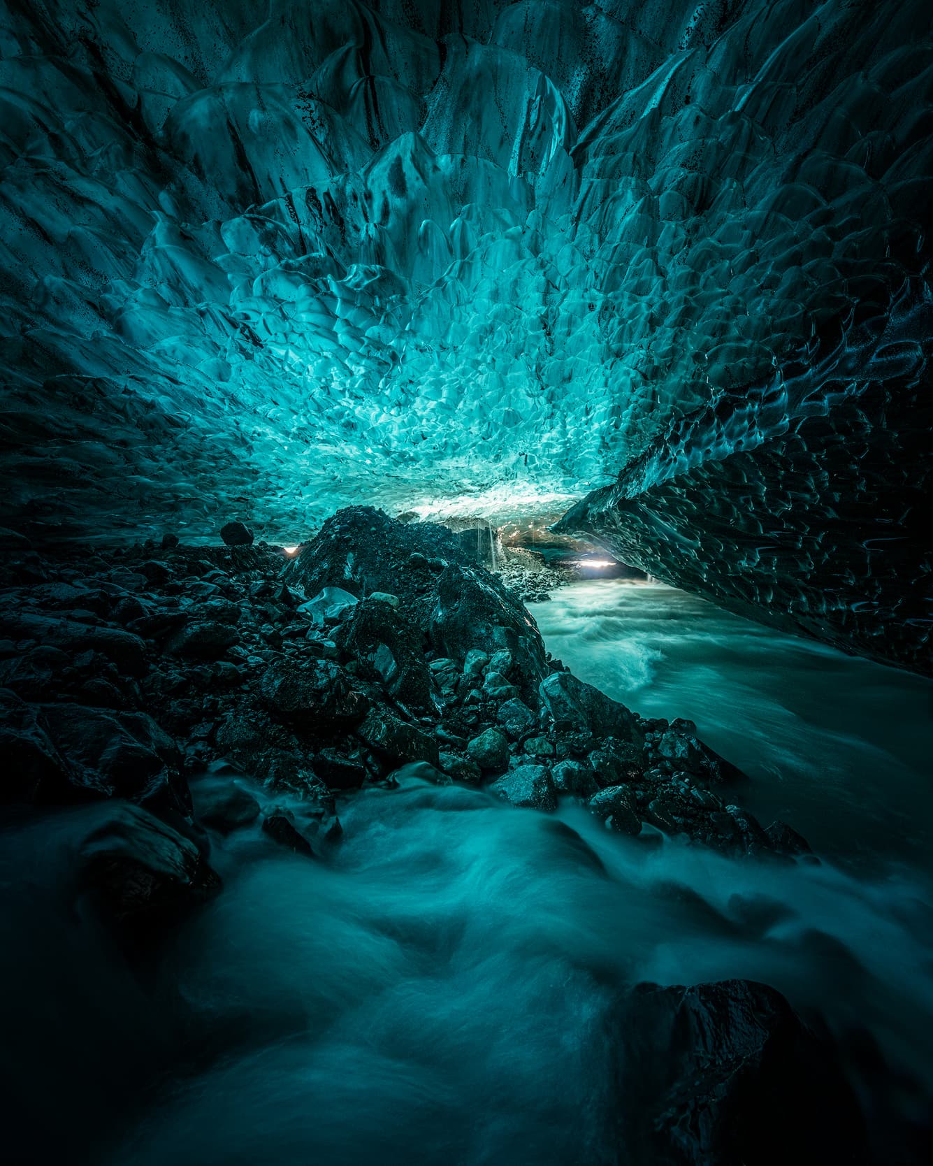 Jökulsárlón ice cave tour - photo 2