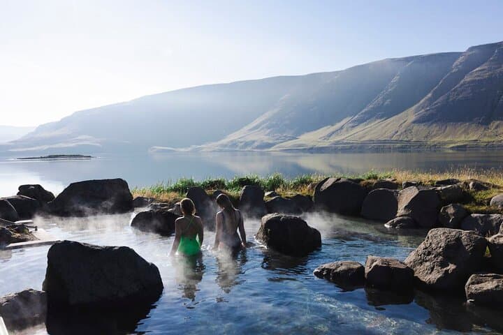 Hvammsvik Hot Springs: Private Round Transfer with Entrance Ticket - photo 8