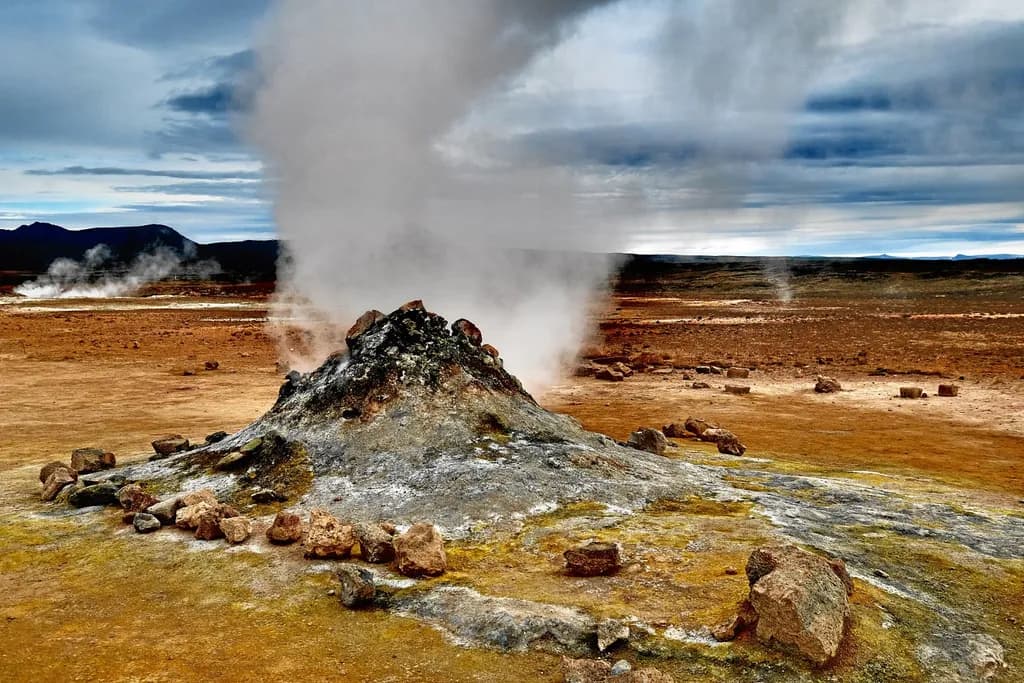 Private Northern Exploration & Earth Lagoon Myvatn Tour from Akureyri - photo 3