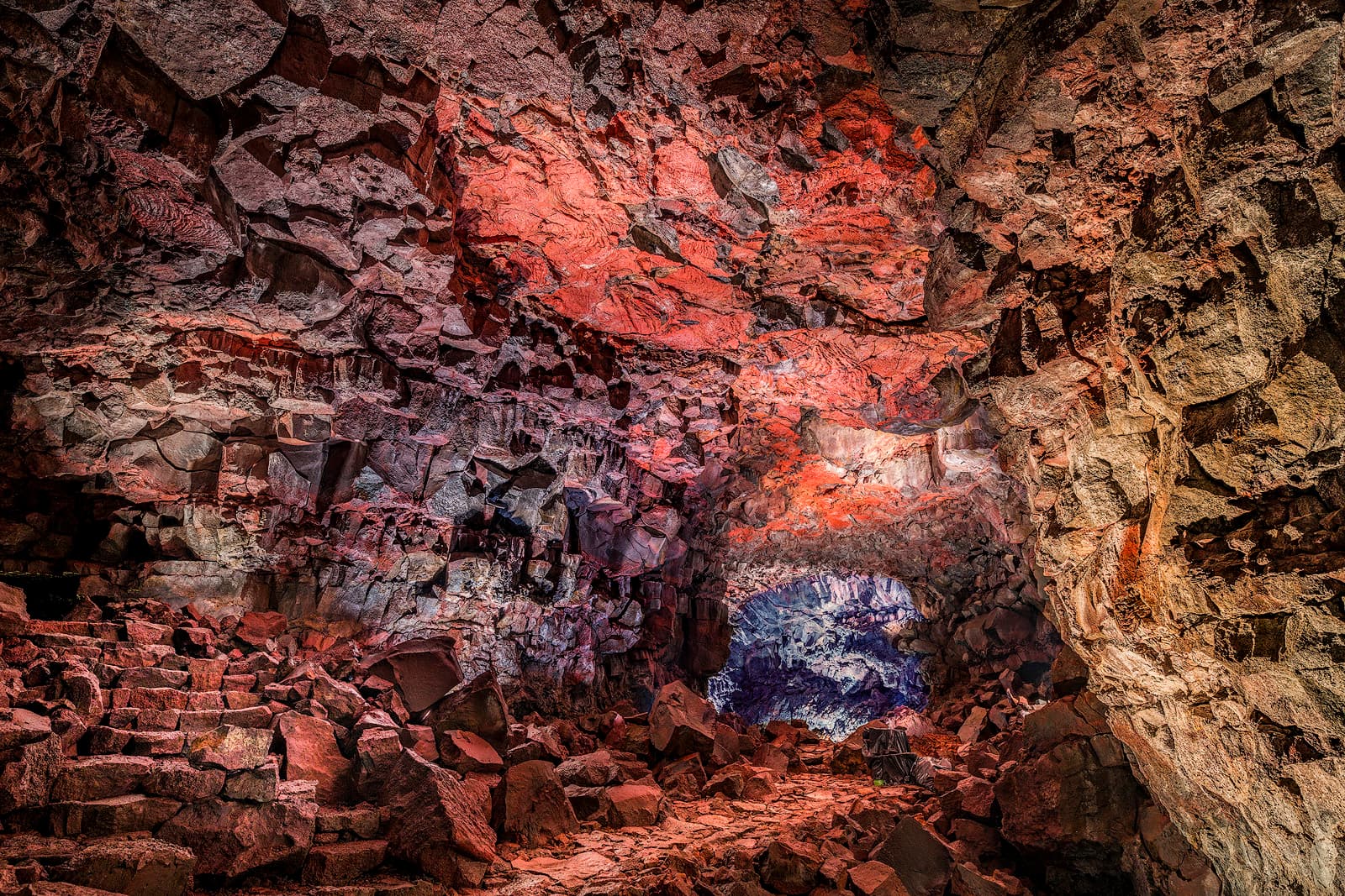 The Lava Tunnel with transfer from Reykjavik - ½ day tour