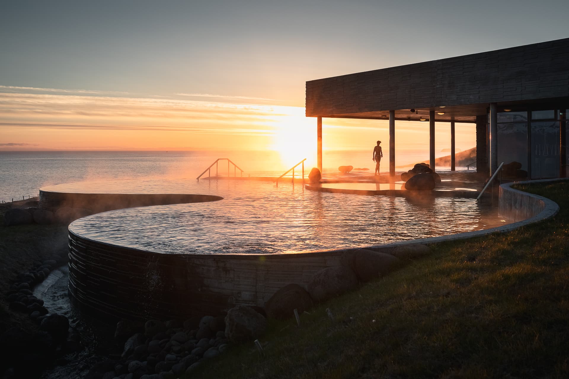 Northern Lights & GeoSea Geothermal Baths Tour (From Akureyri) - photo 3
