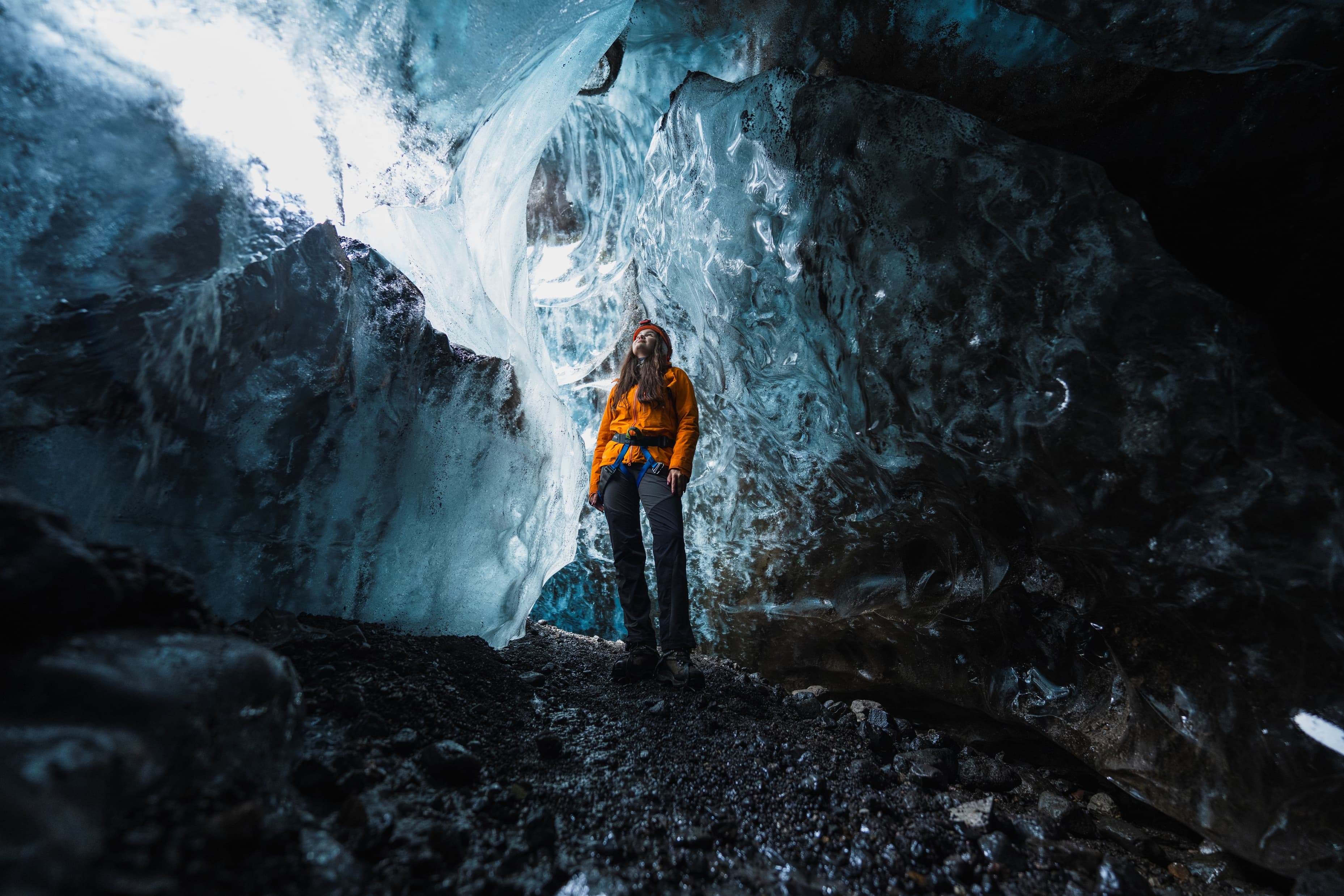 Skaftafell Blue Ice Cave & Glacier Hike Tour - photo 2