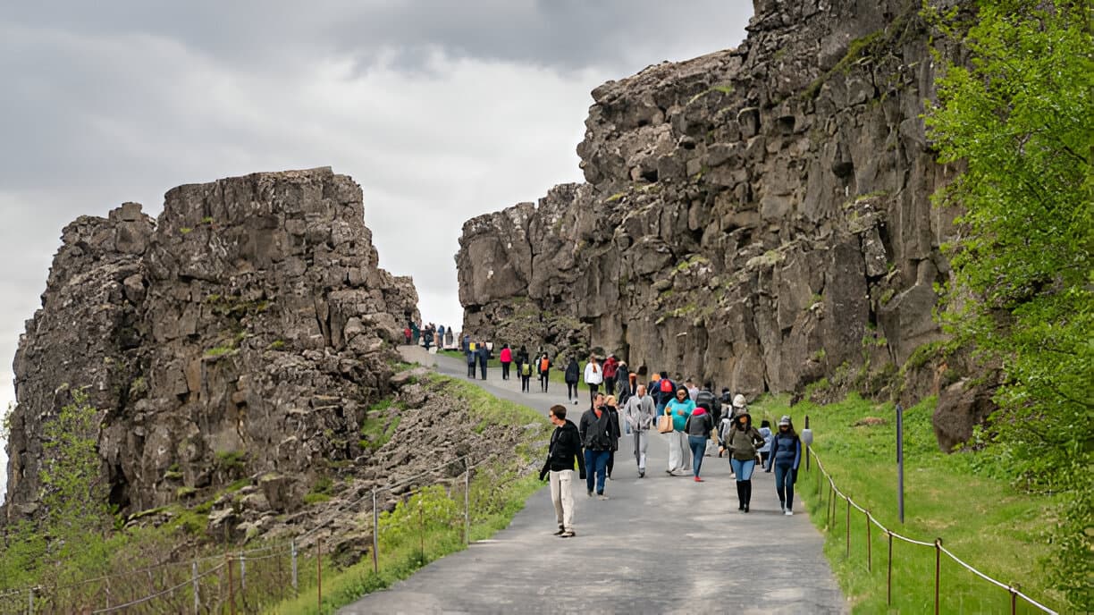 Golden Circle & Friðheimar Visit From Reykjavik - Small Group Tour - photo 12