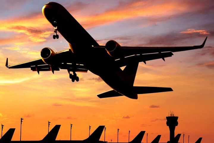 Private Transfer From Keflavik Airport (KEF) to Reykjavik Hotel