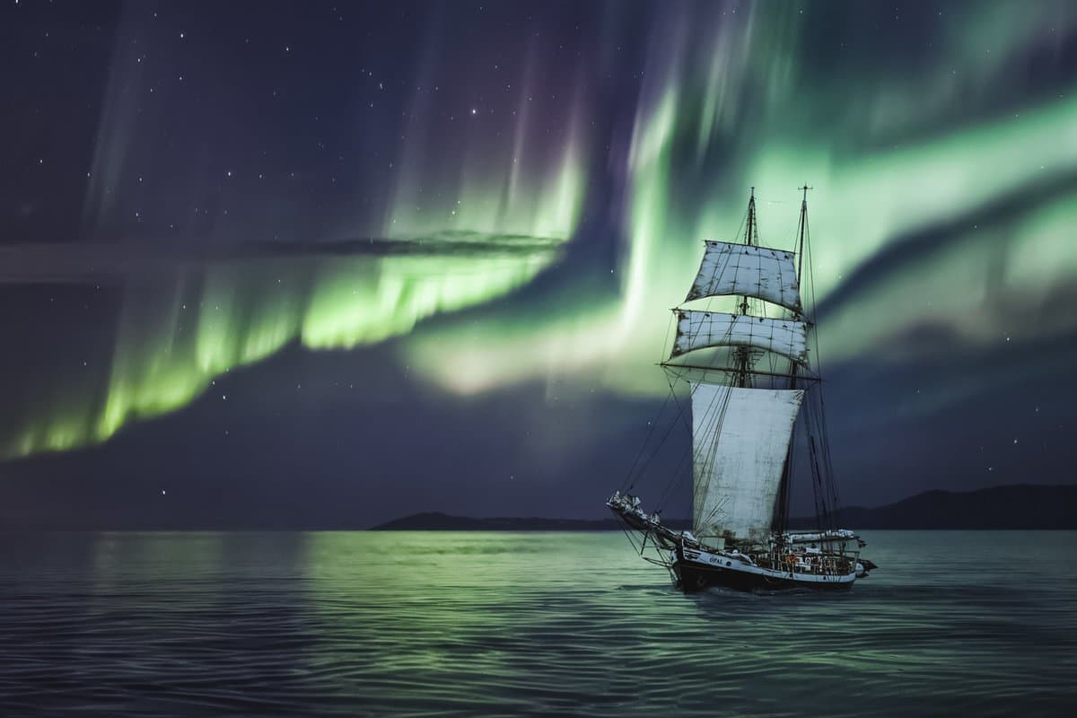 Exclusive Northern Lights Luxury Cruise - photo 40