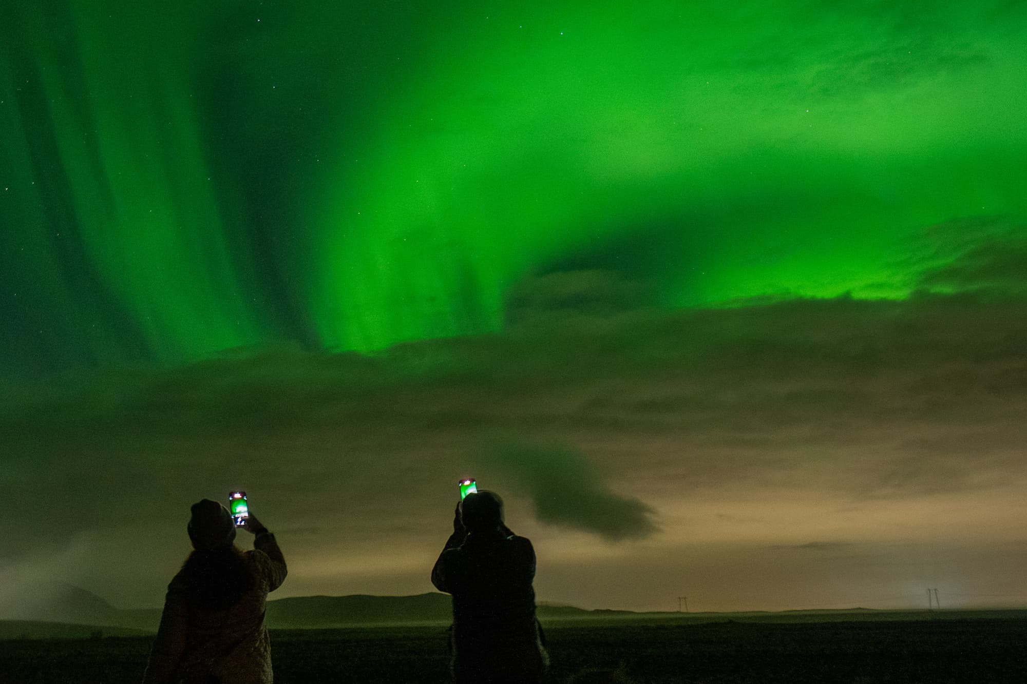 Northern Lights in Mini Bus with Local Pastries, Hot Chocolate and Photos - photo 3