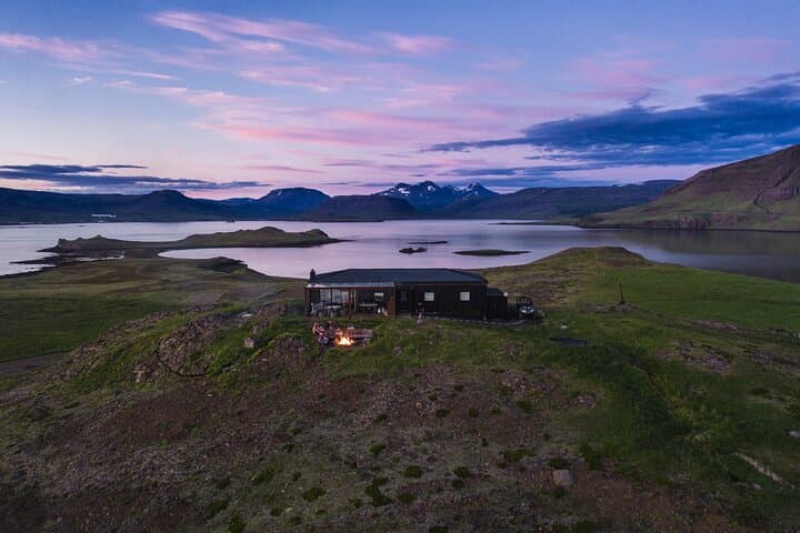 Hvammsvik Hot Springs: Private Round Trip Transfer with 2-Hour Visit - photo 5
