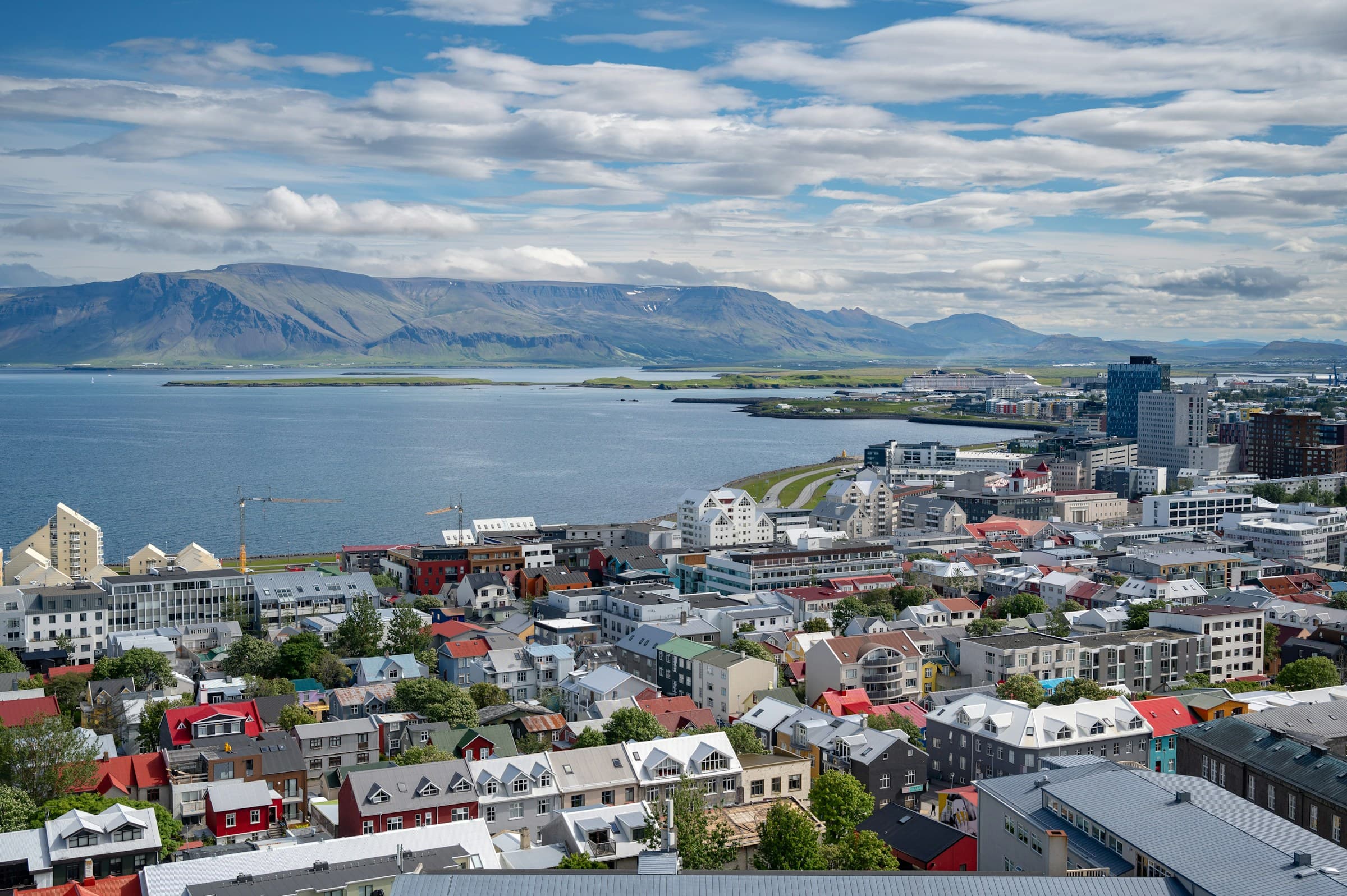Keflavik Airport (KEF) to or from Reykjavik Cruise Port: Private Transfer by Sedan or Van - photo 2