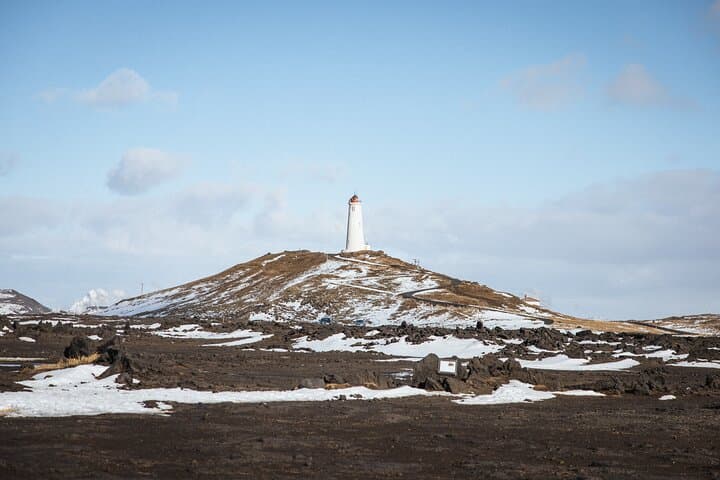 Family Volcano Discovery – Private Reykjanes Peninsula & Sky Lagoon Experience - photo 2