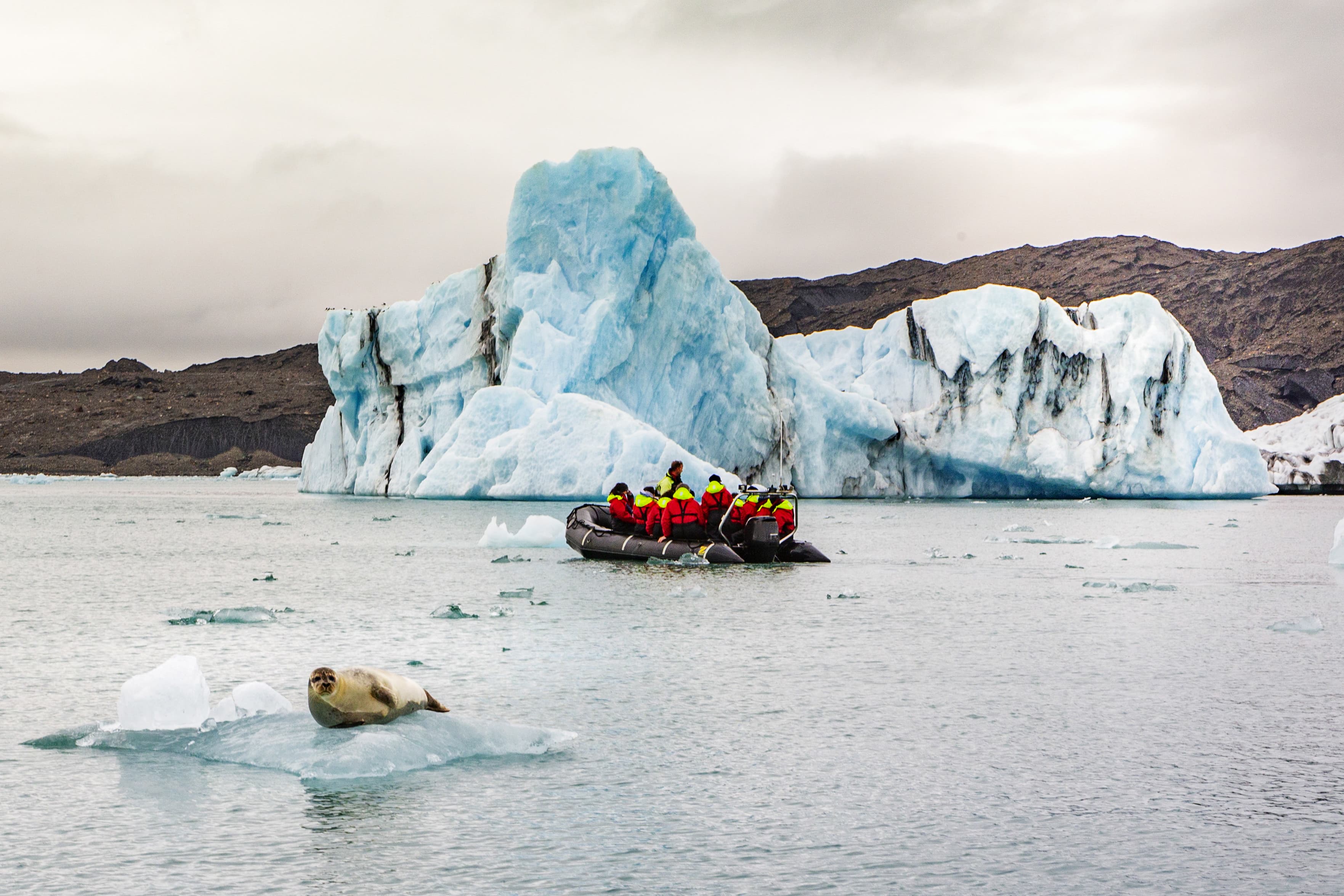 Jökulsárlón Zodiac Boat & Glacier Hike