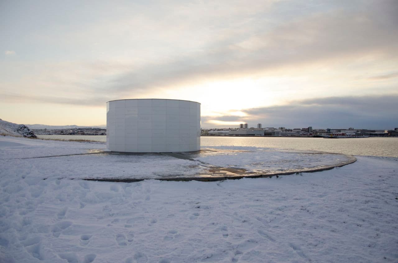Reykjavík Whales & Imagine Peace Tower