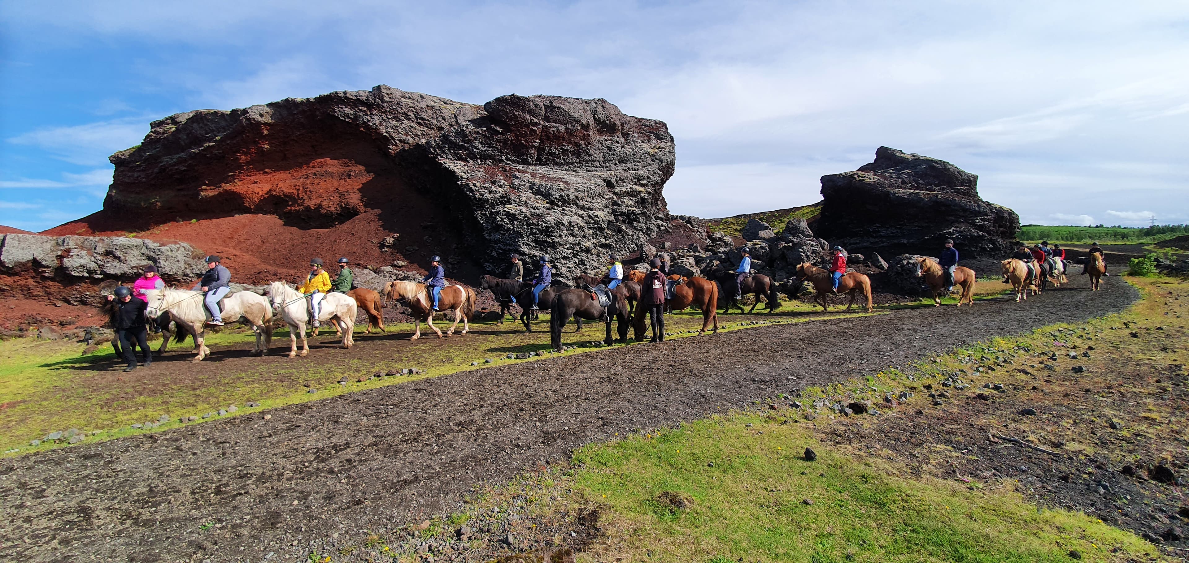 Red Lava Horse Riding Tour - Reykjavík - photo 5