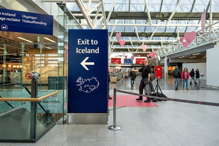 Private Transfer From Keflavik Airport (KEF) to Reykjavik Hotel - photo 4
