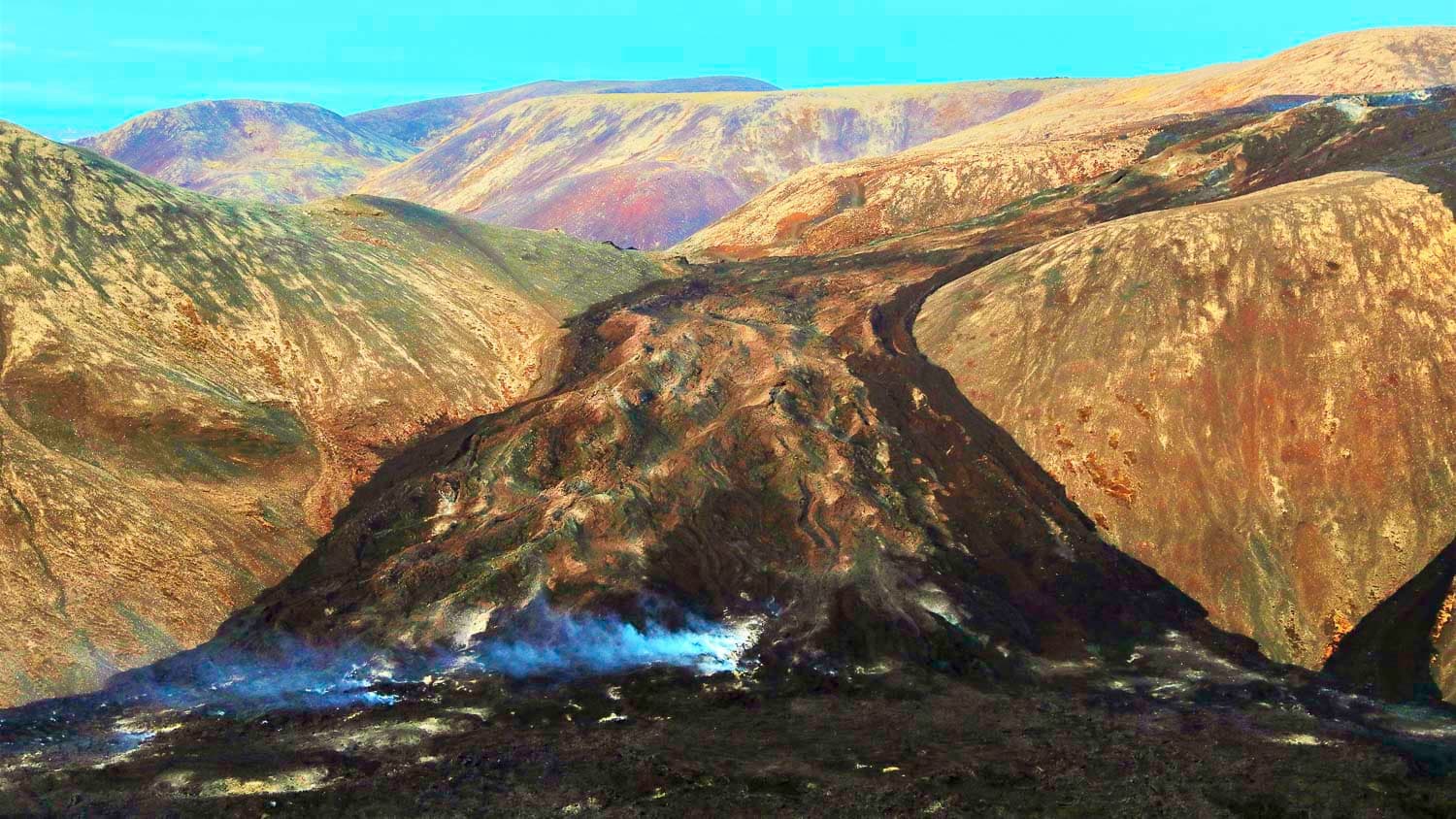 Volcano Eruption Site & Blue Lagoon Admission Tour - photo 9