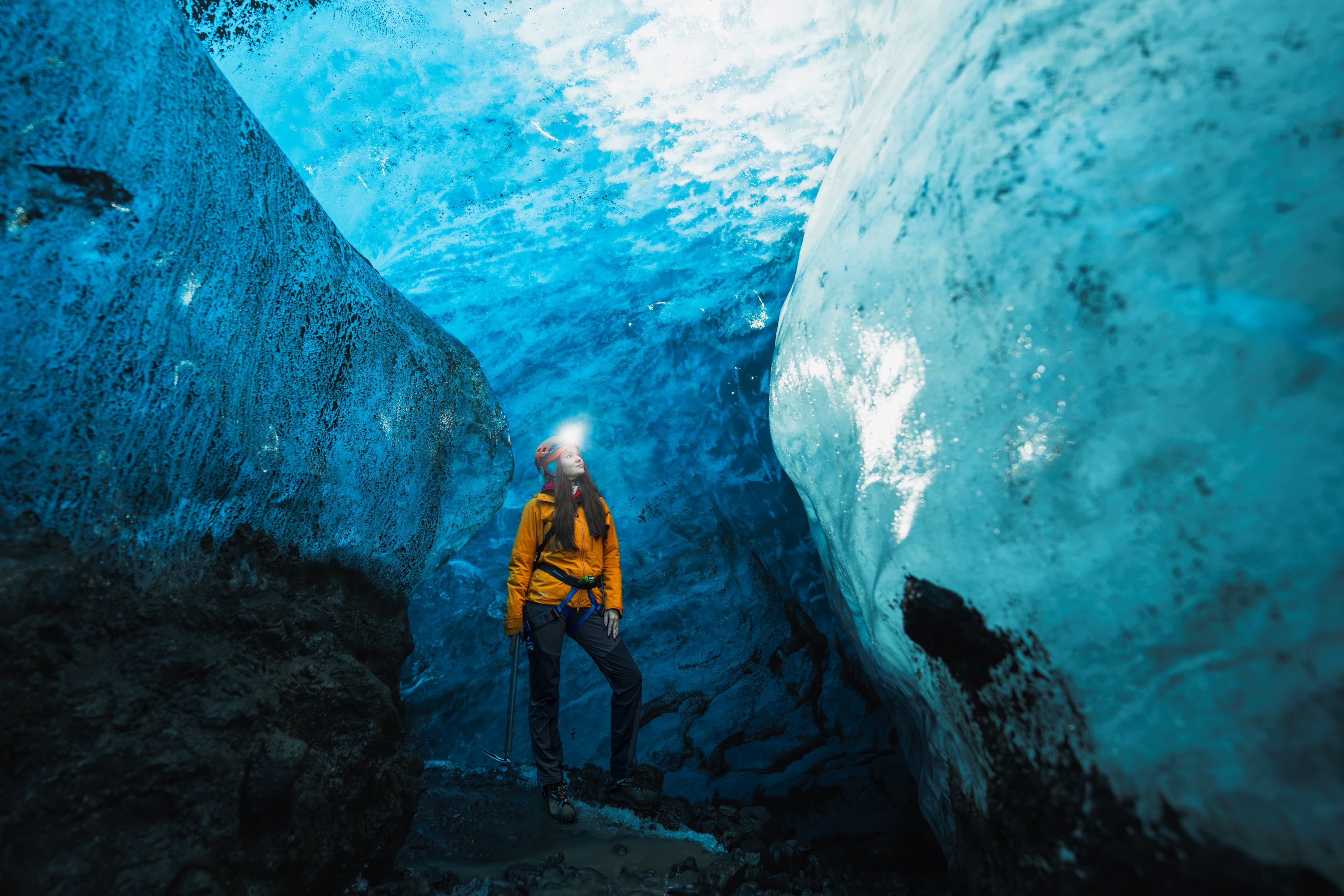 Skaftafell Blue Ice Cave & Glacier Hike Tour - photo 5