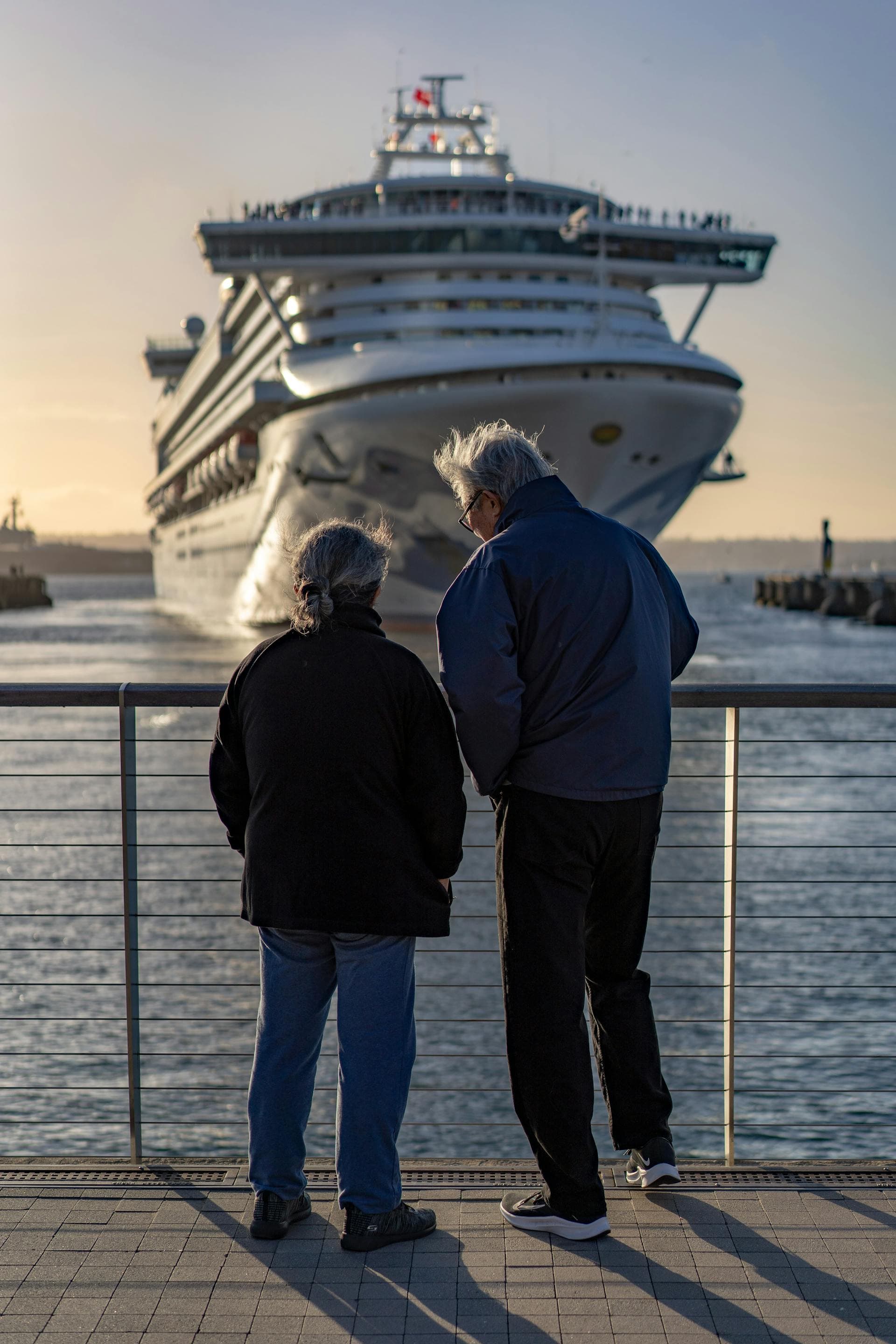 Keflavik Area Hotels to or from Reykjavik Cruise Port: Private Transfer by Sedan or Van - photo 5