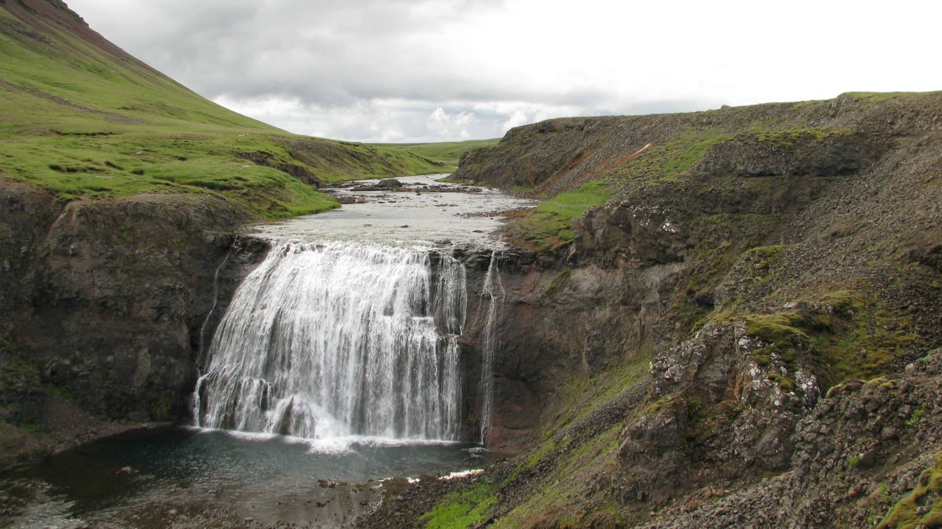 Private Bespoke Hvalfjordur Tour - photo 2