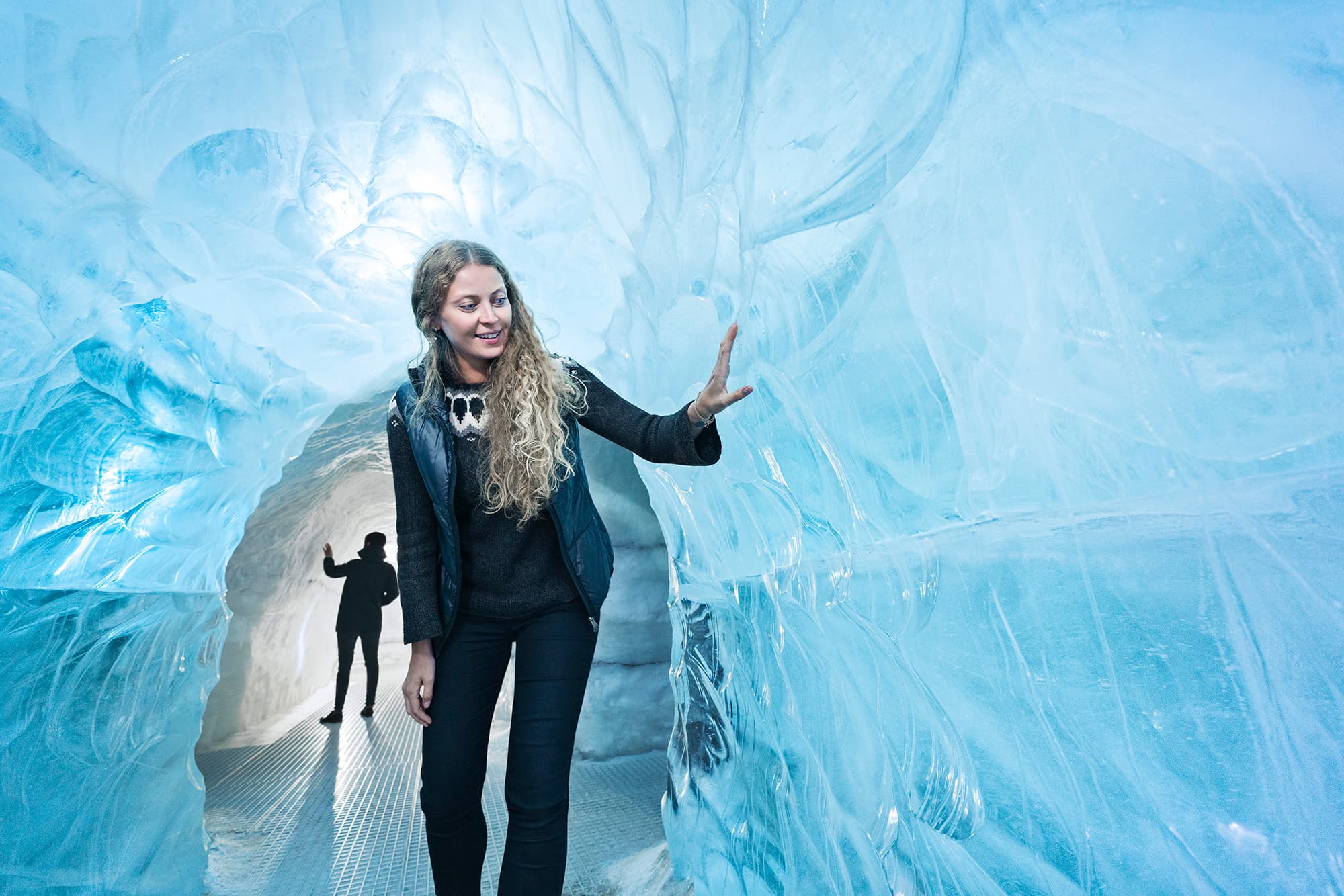 Perlan Ice Cave, Northern Lights Planetarium & Golden Circle Tour - photo 3