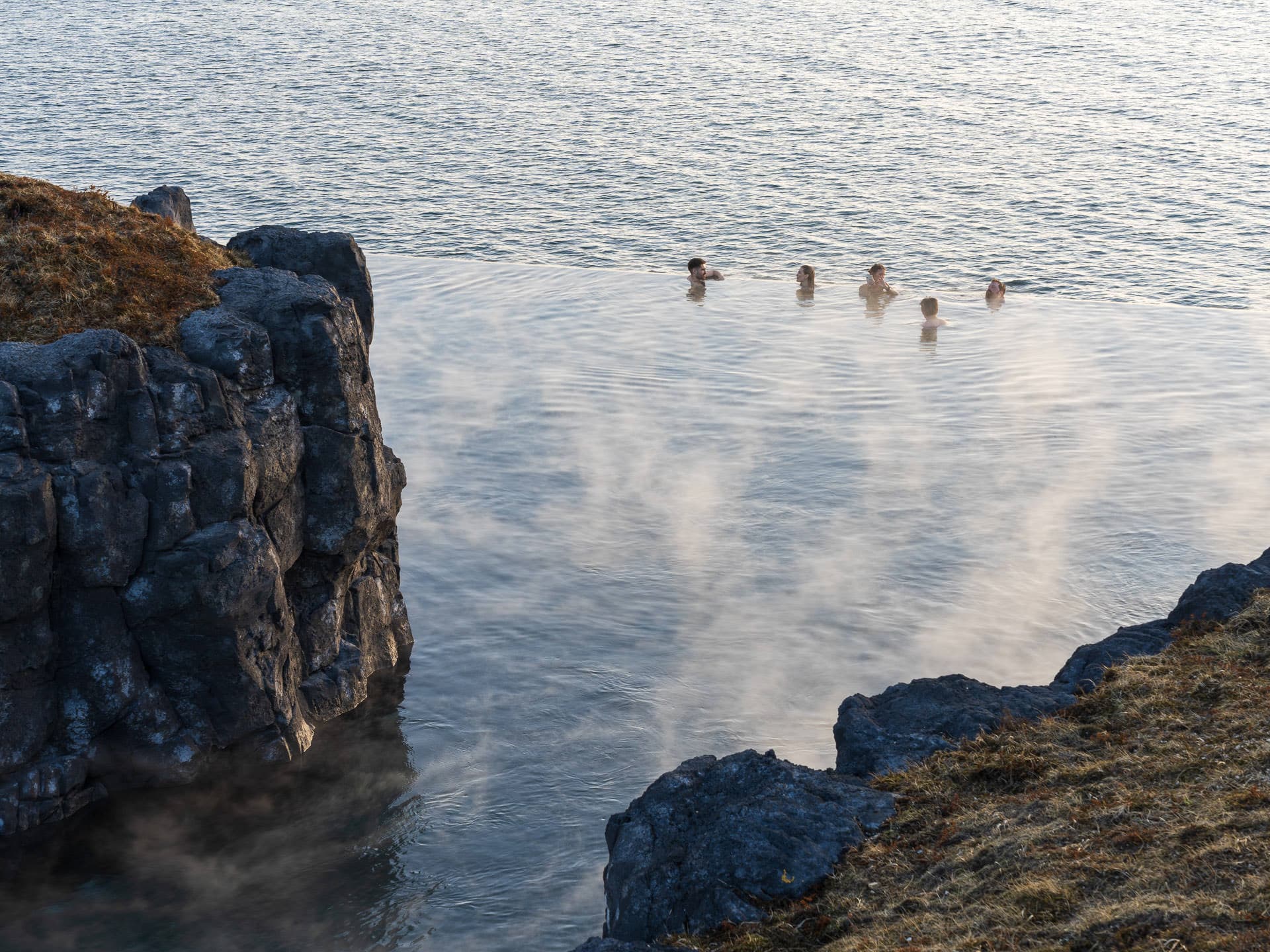 Reykjavik Hotels to or from Sky Lagoon: Private Transfer by Sedan or Van - photo 3