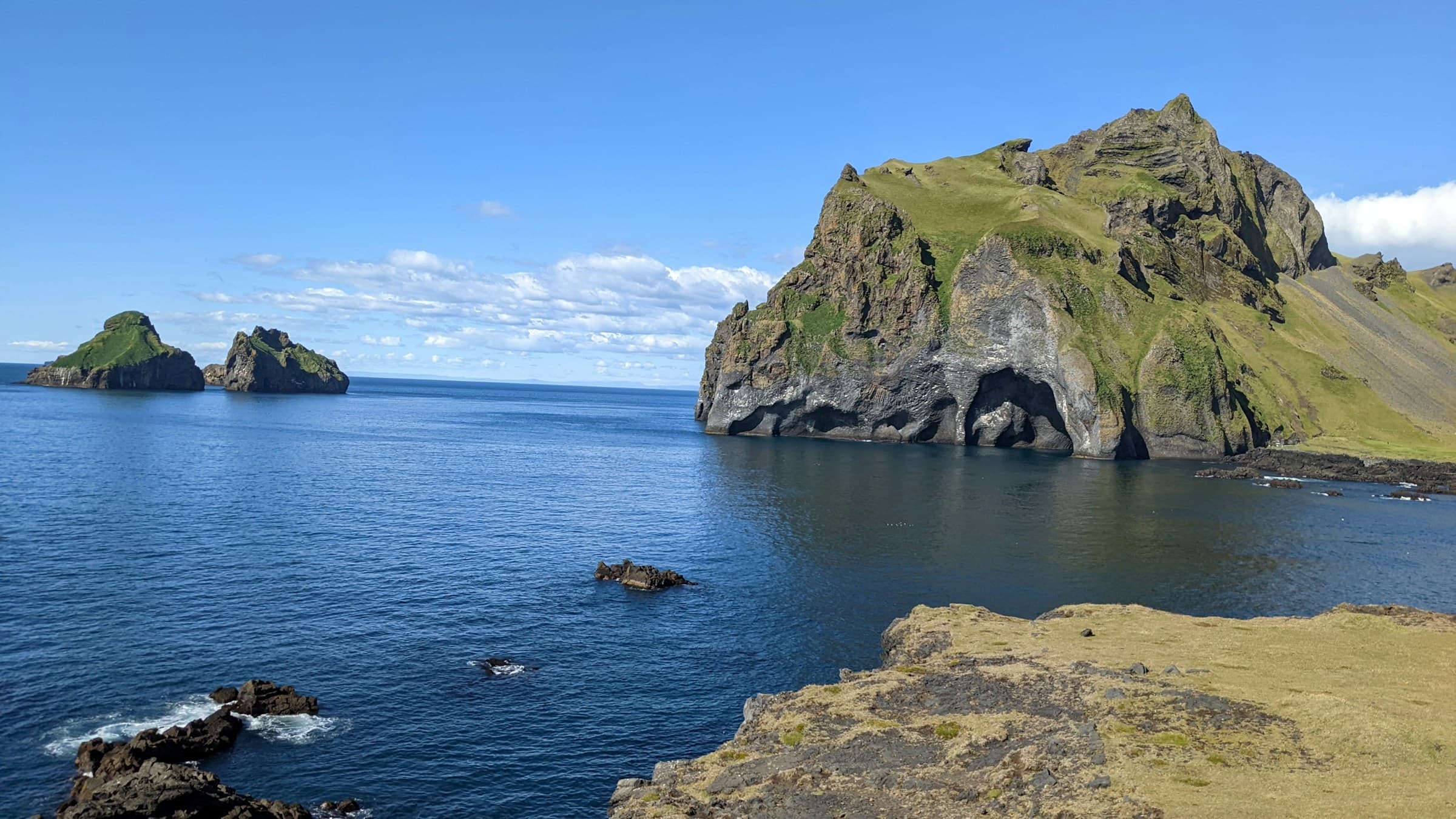Iceland: Private Westman Islands - Volcano, Wildlife & Scenic Views - photo 8