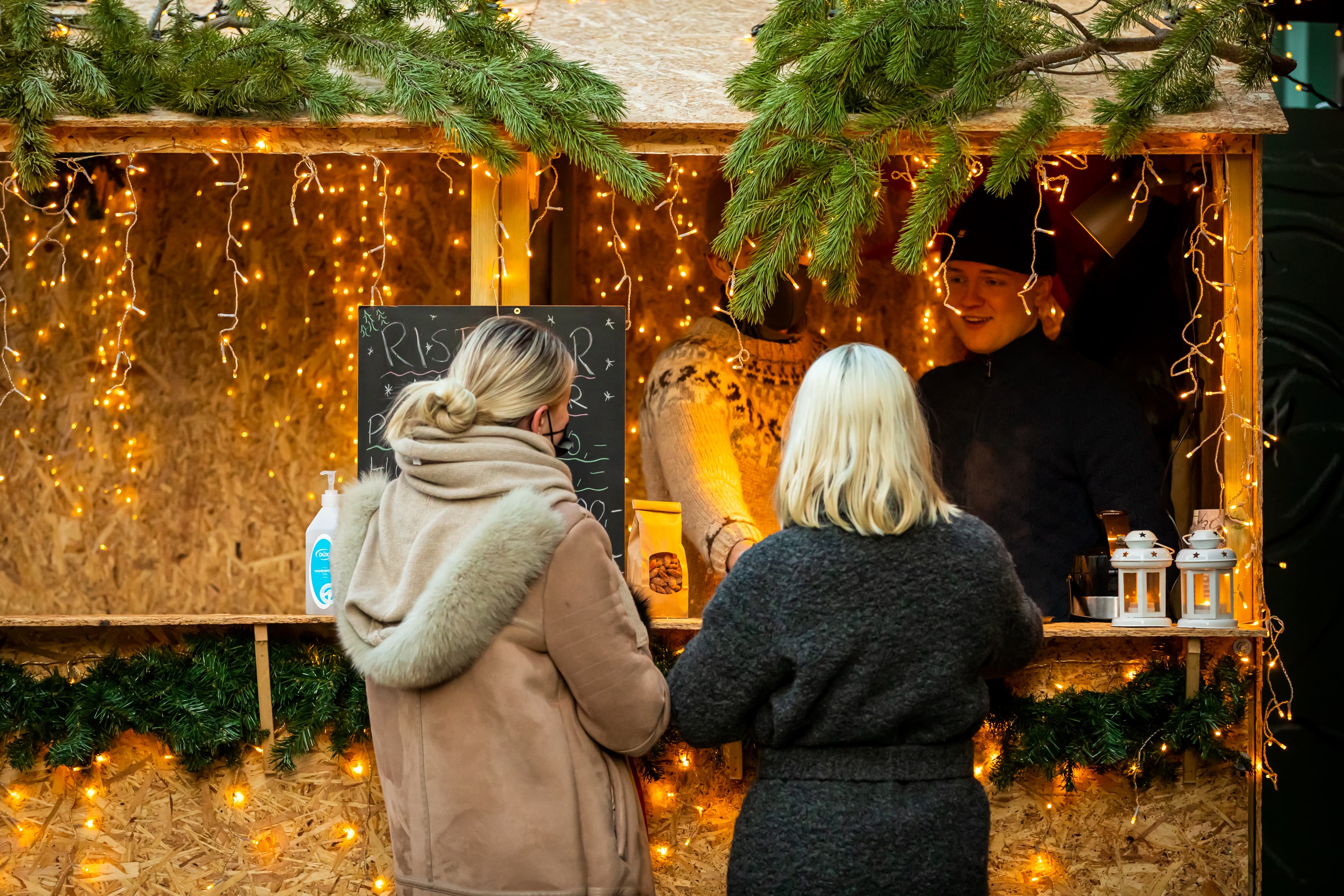 Private Reykjavik Christmas Food Tour - photo 3