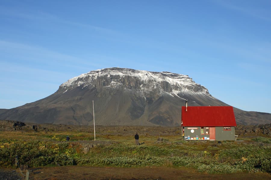 Private Highland tour to Askja Caldera 