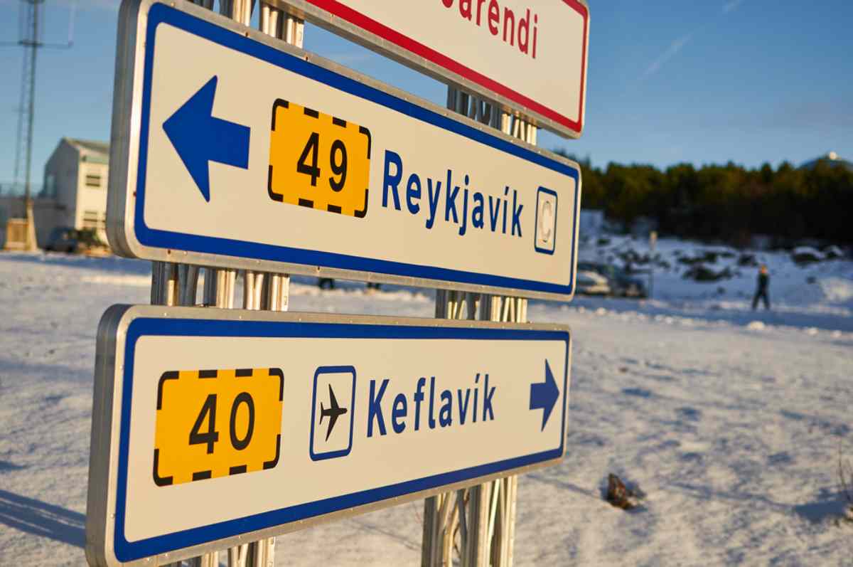 Keflavik Area Hotels to or from Reykjavik Cruise Port: Private Transfer by Sedan or Van - photo 4
