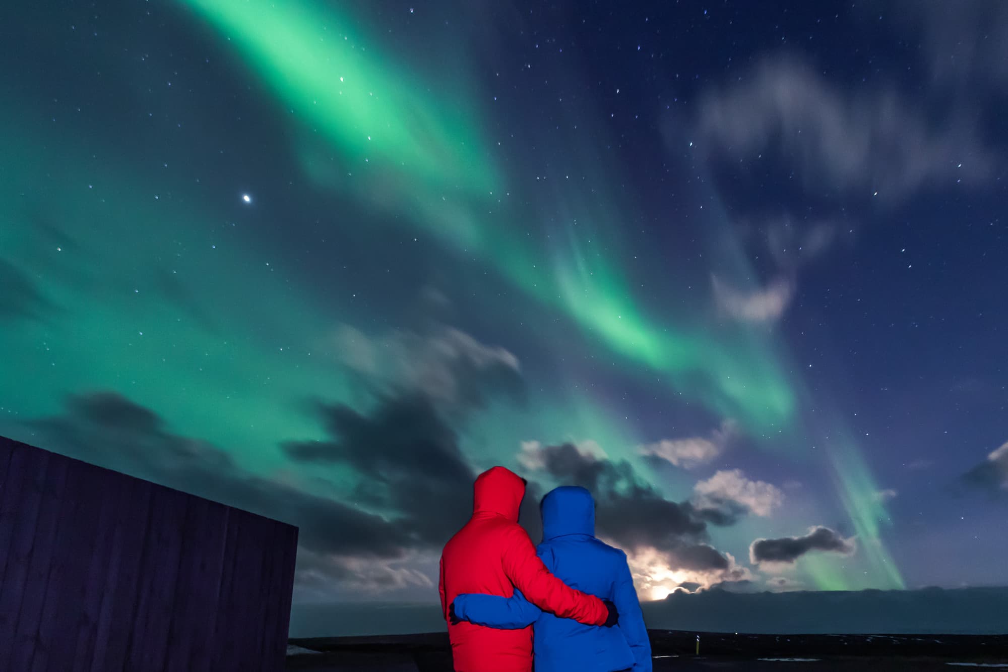 Northern Lights in Mini Bus with Local Pastries, Hot Chocolate and Photos - photo 9