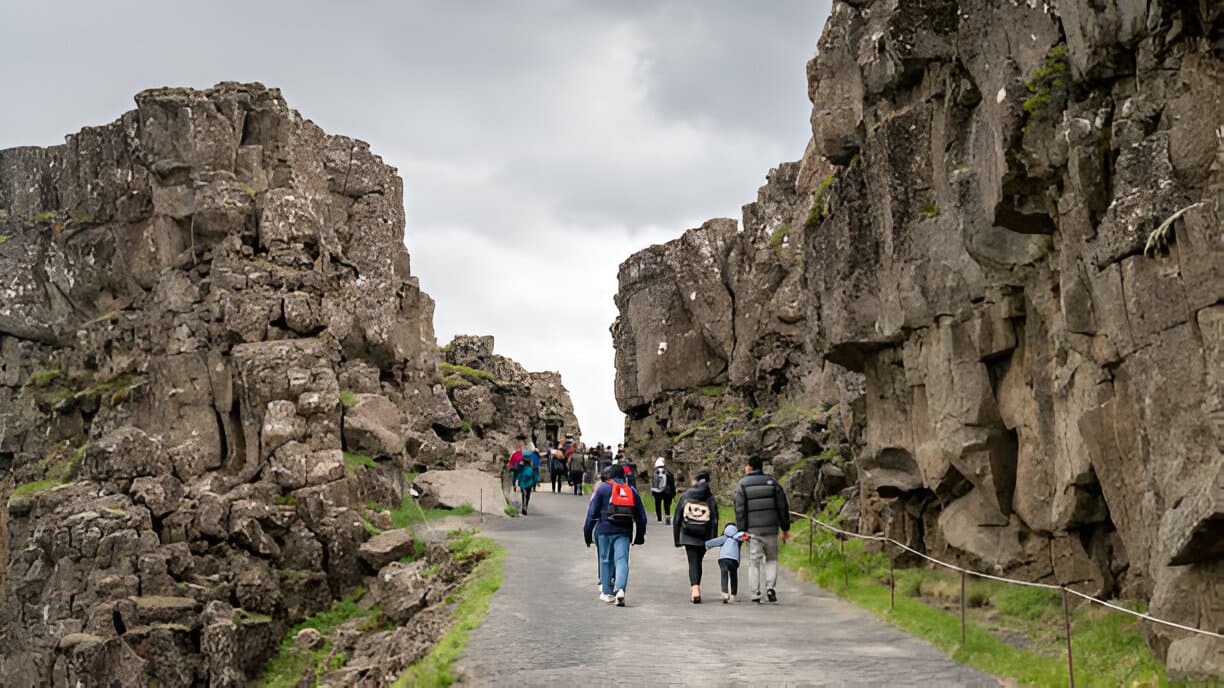 Golden Circle & Friðheimar Visit From Reykjavik - Small Group Tour - photo 15