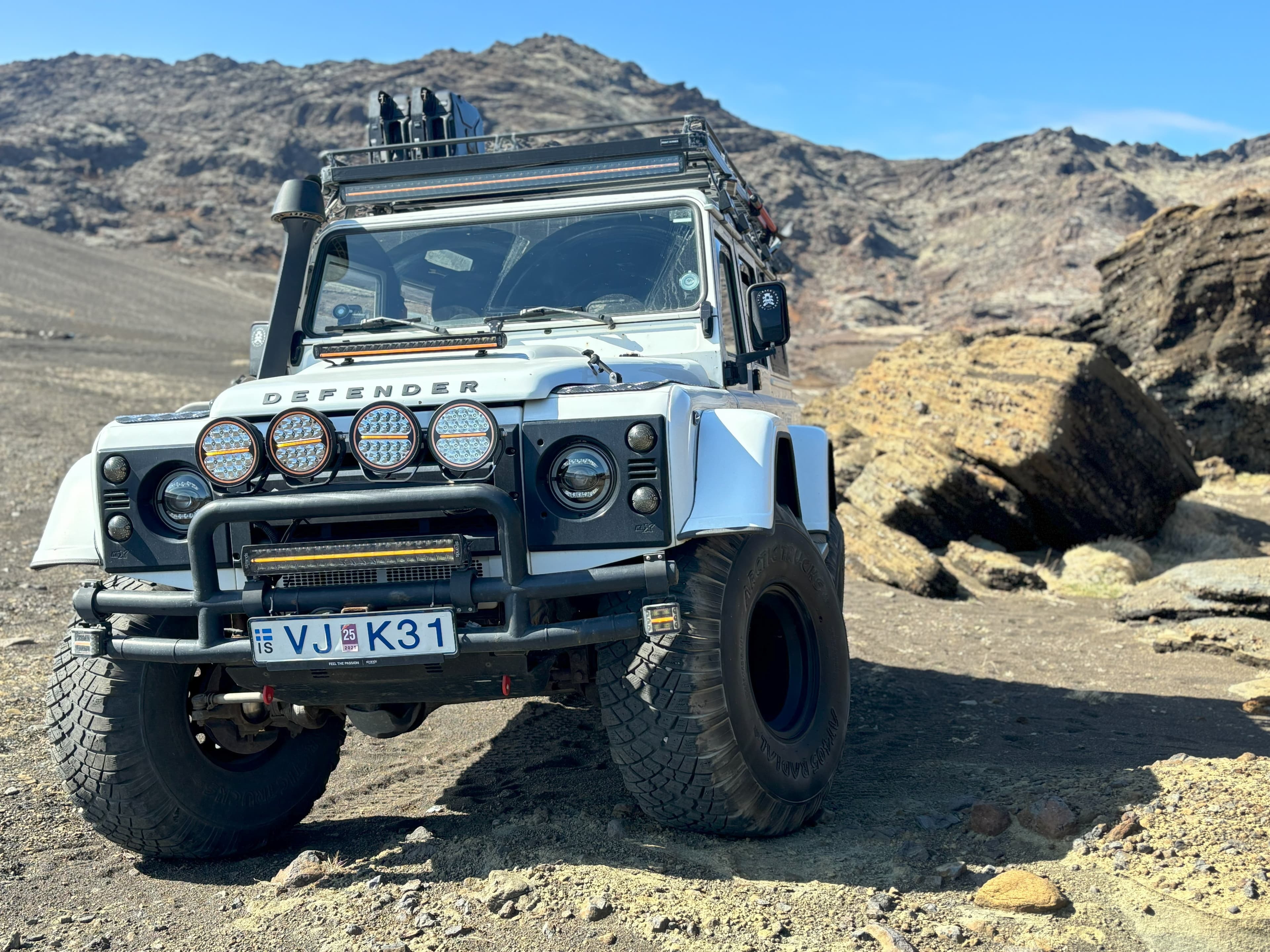 Private Land Rover Defender Golden Circle Tour from Reykjavik (Super Jeep 4x4)