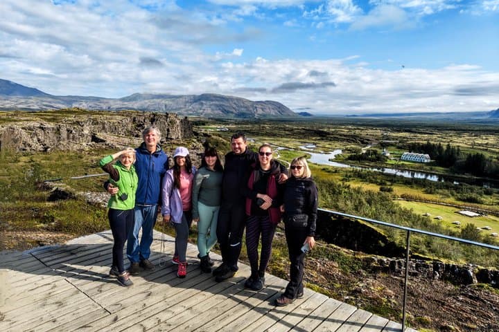 Private Golden Circle Escape with Blue Lagoon Tour from Reykjavik